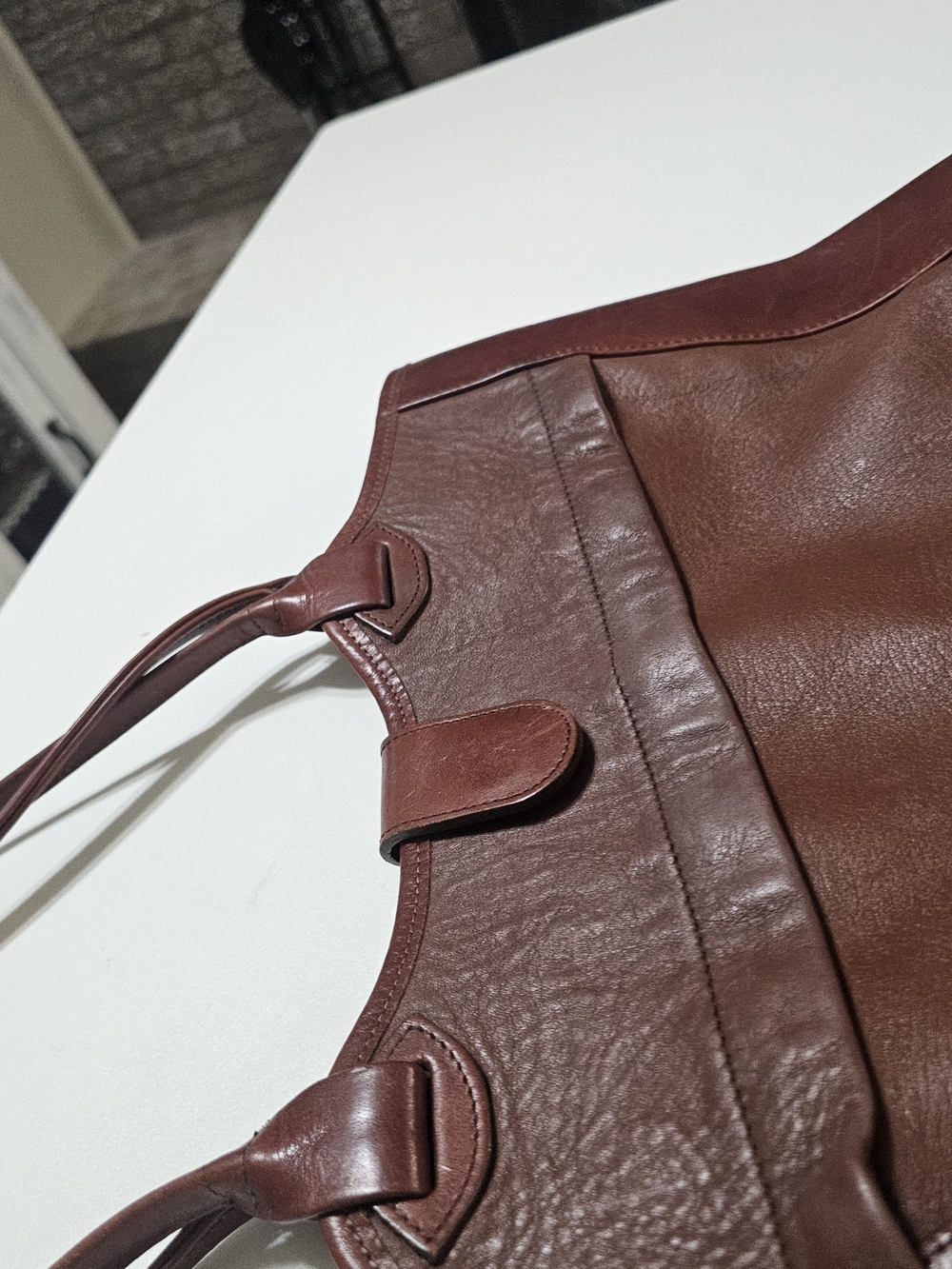 Vintage Ranch-Style Brown Leather Tote with Double Straps - Picture 9 of 10